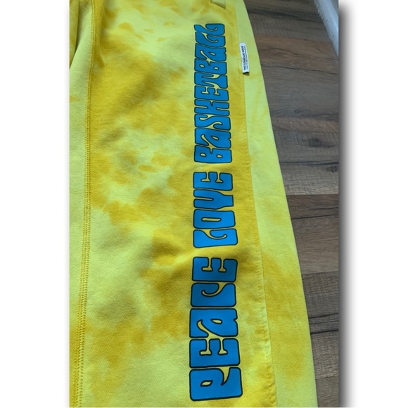 ✌🏽💙🏀 NIKE Sweatpants Size Medium Peace Love Basketball - Picture 5 of 13